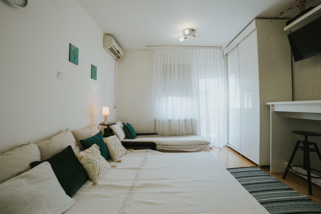 Mimika Apartman Apartment Novi Sad Luaran gambar